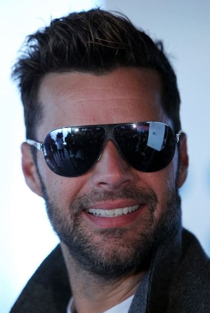 Y asegura que el intérprete de 'Adiós' es muy bello. Aunque este pensamiento de que Ricky es guapo no es nada nuevo.