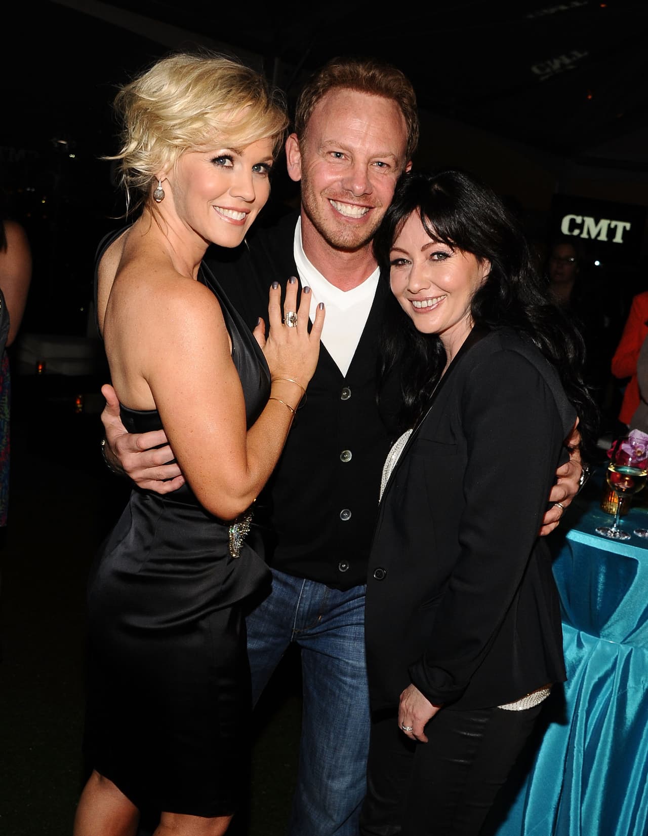 Jennie participó en las diez temporadas, al terminar la serie lo primero que hizo fue teñirse el cabello de castaño para dejar de ser la chica rubia.