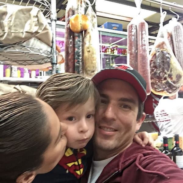 También es una súper mamá.