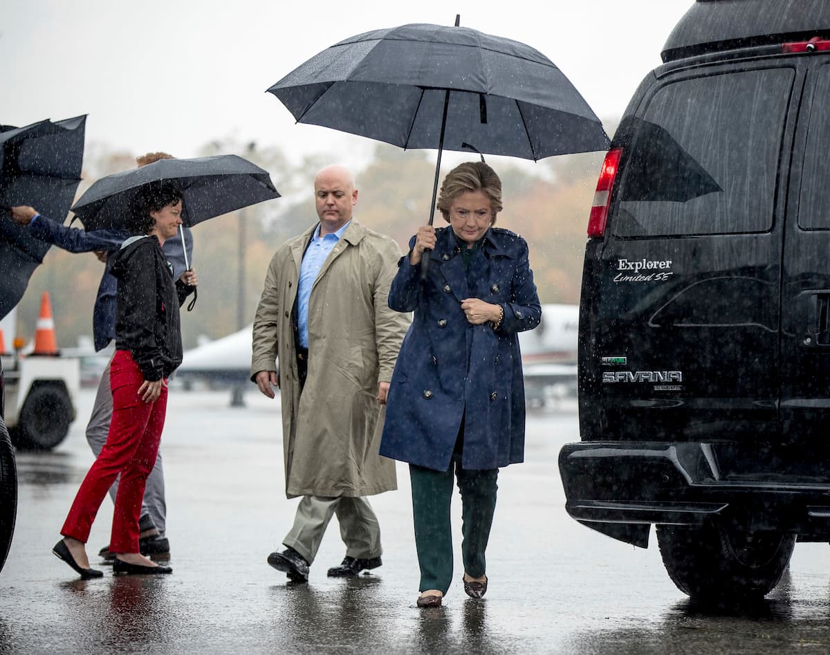 Desalojaron temporalmente el cuartel general de la campaña de Clinton por un sobre sospechoso