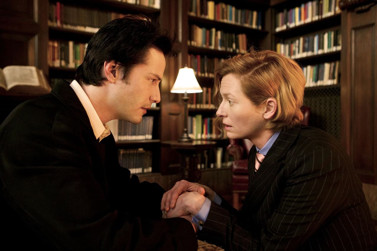 <b>Arcángel Gabriel </b>
<br>En la película de ‘Constantine’ con Keanu Reeves, se revela que el verdadero villano detrás de la resurrección de Mammon, el hijo del Diablo, es este ángel interpretado por Tilda Swinton. 
<br>
<br>Su justificación se da al decir que la bondad de la gente se da solo ante la tragedia y el dolor, por lo que al crear un infierno en la Tierra solo los dignos y más fuertes sobrevivirán y podrán acceder al reino de Dios.