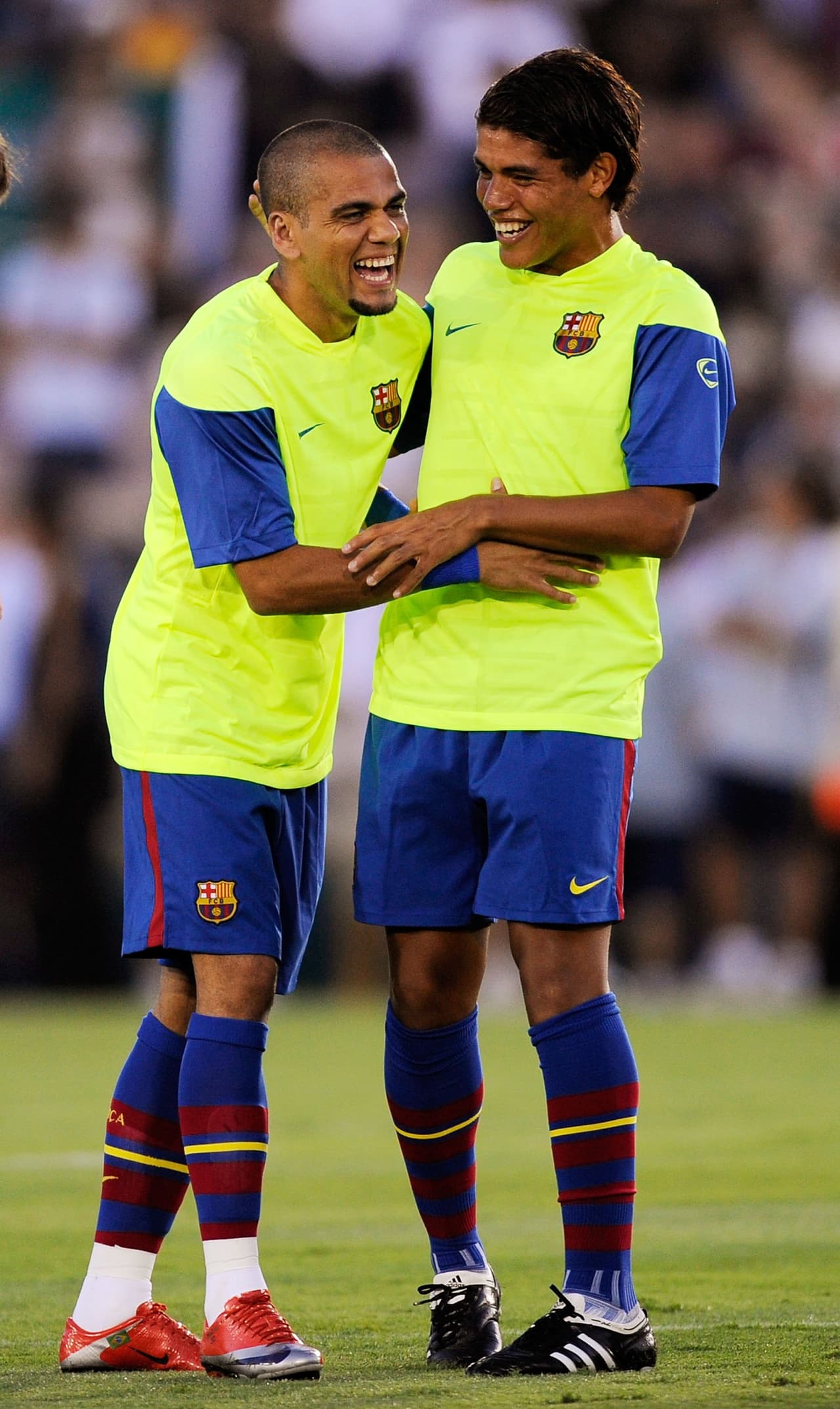 Dani Alves a Jona dos Santos tras ver su tik tok: “te pasaste”