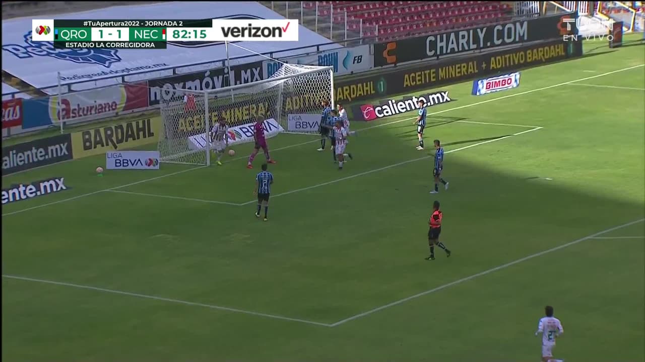 ¡GOL!  anota para Necaxa. Milton Giménez