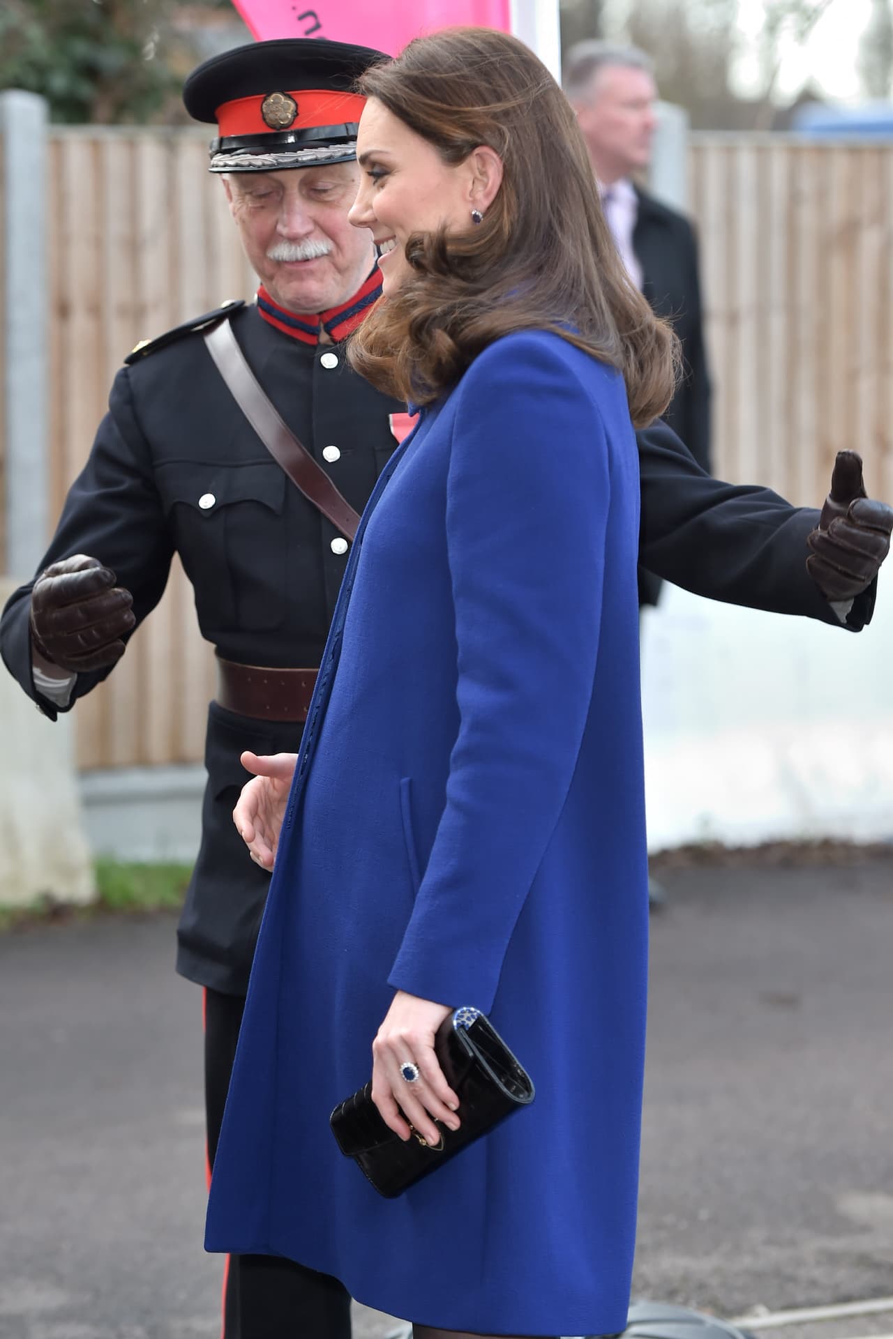 Recientemente se generó una nueva polémica en torno a los alumbramientos de la duquesa de Cambridge, quien el pasado 23 de abril tuvo a su tercer hijo con el príncipe William.