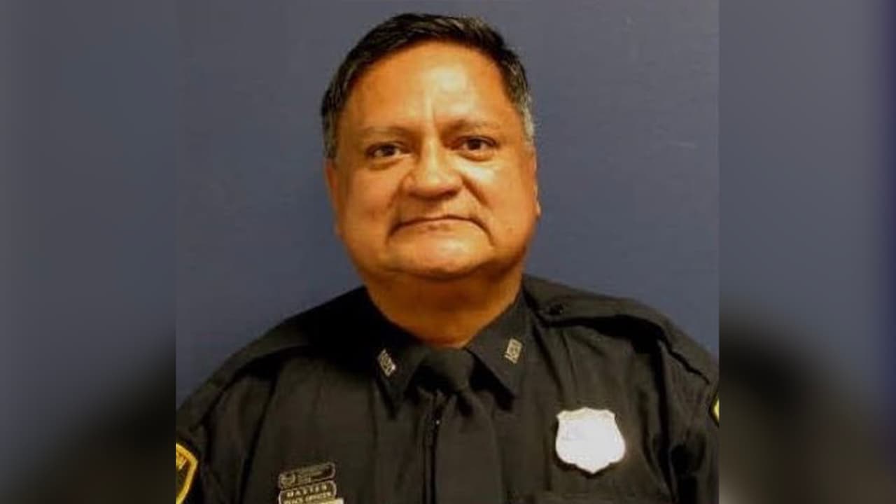 "Tristemente perdió su batalla": Muere oficial de la Policía de Houston por coronavirus