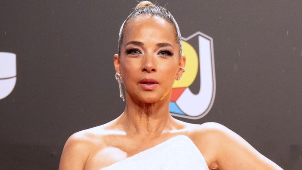 Tras haber padecido cáncer de mama, Adamari López no puede viajar sin esta prenda especial