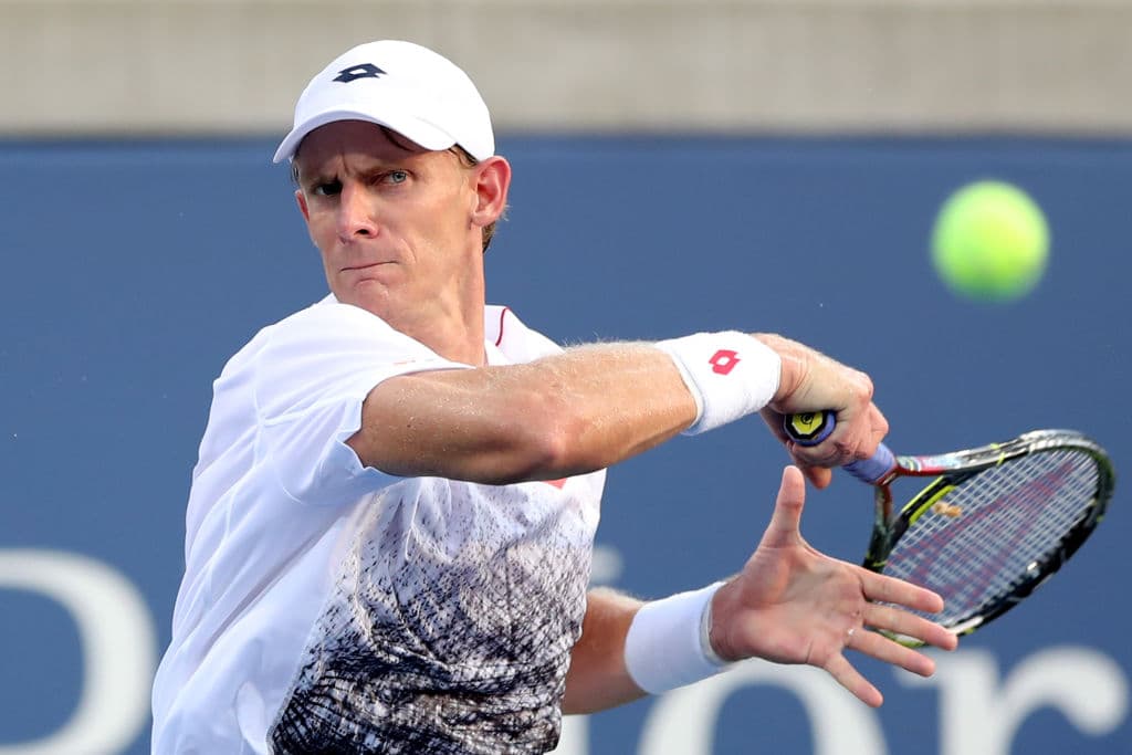El sudrafricano Kevin Anderson (5) se fue a lo máximo, a cinco sets para deshacerse de su oponente, el estadounidense Ryan Harrison. Lo doblegó por 7-6, 5-7, 4-6, 6-3 y 6-4.