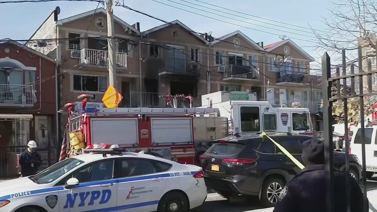 <b>Explosión en un edificio en Nueva York: varias familias se quedaron sin hogar</b>
<br>
<br>Las cámaras de seguridad captaron el momento de la detonación. Al menos seis personas resultaron heridas y 56 quedaron sin vivienda. El caso permanece bajo investigación.