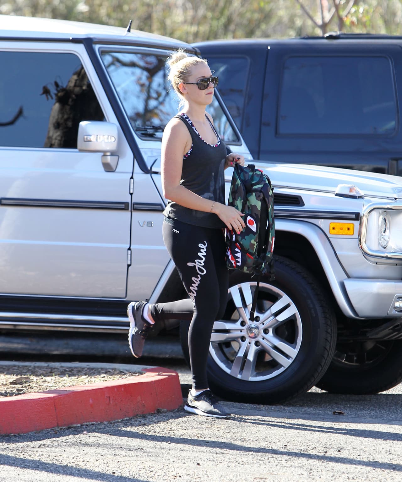 Recientemente salieron a la luz una imágenes de la chica, quien aparecía con el cantante.