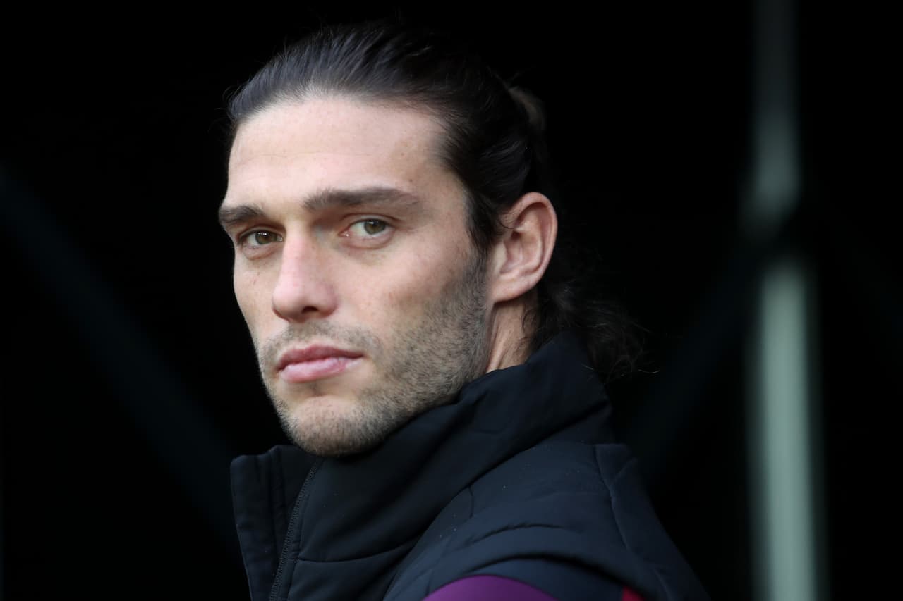 El atacante Andy Carroll fue uno de los que no estuvo invitados a la fiesta, ni siquiera en el banco de suplentes.