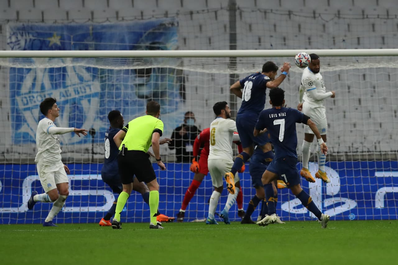 El Porto consigue importante triunfo de 0-2 sobre el Olympique de Marseille y confirma su segundo lugar en el grupo C por detrás del Manchester City.