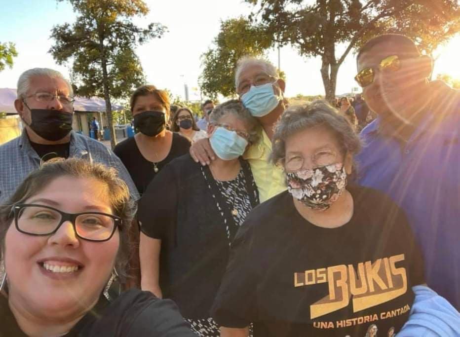 La
<a href="https://www.univision.com/local/san-antonio-kwex/sargento-daniel-valenzuela-padre-andrea-uvalle-accidente-culebra-road-san-antonio-echd-pd" target="_blank">familia que murió en aparatoso accidente</a> viajó desde Odessa a San Antonio para ir al concierto de Los Bukis.