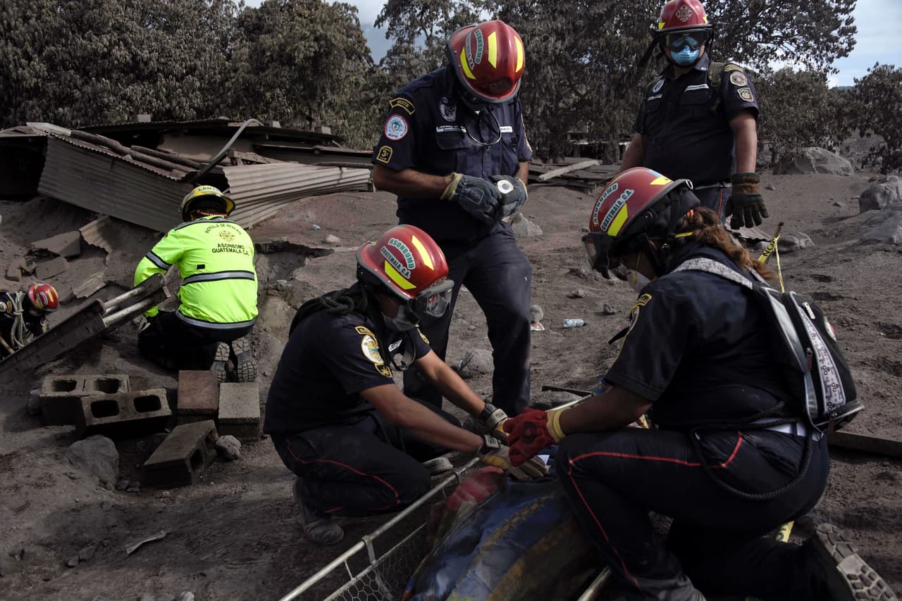 La cifra de cadáveres identificados ascendió a 23, según el Instituto Nacional de Ciencias Forenses de Guatemala.
