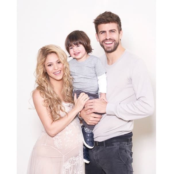 Shakira tiene todo: Éxito, dos hermosos bebés y un hombre que la apoya en todo.