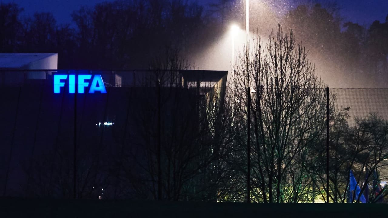 El oscuro pasado del candidato favorito a la presidencia de la FIFA