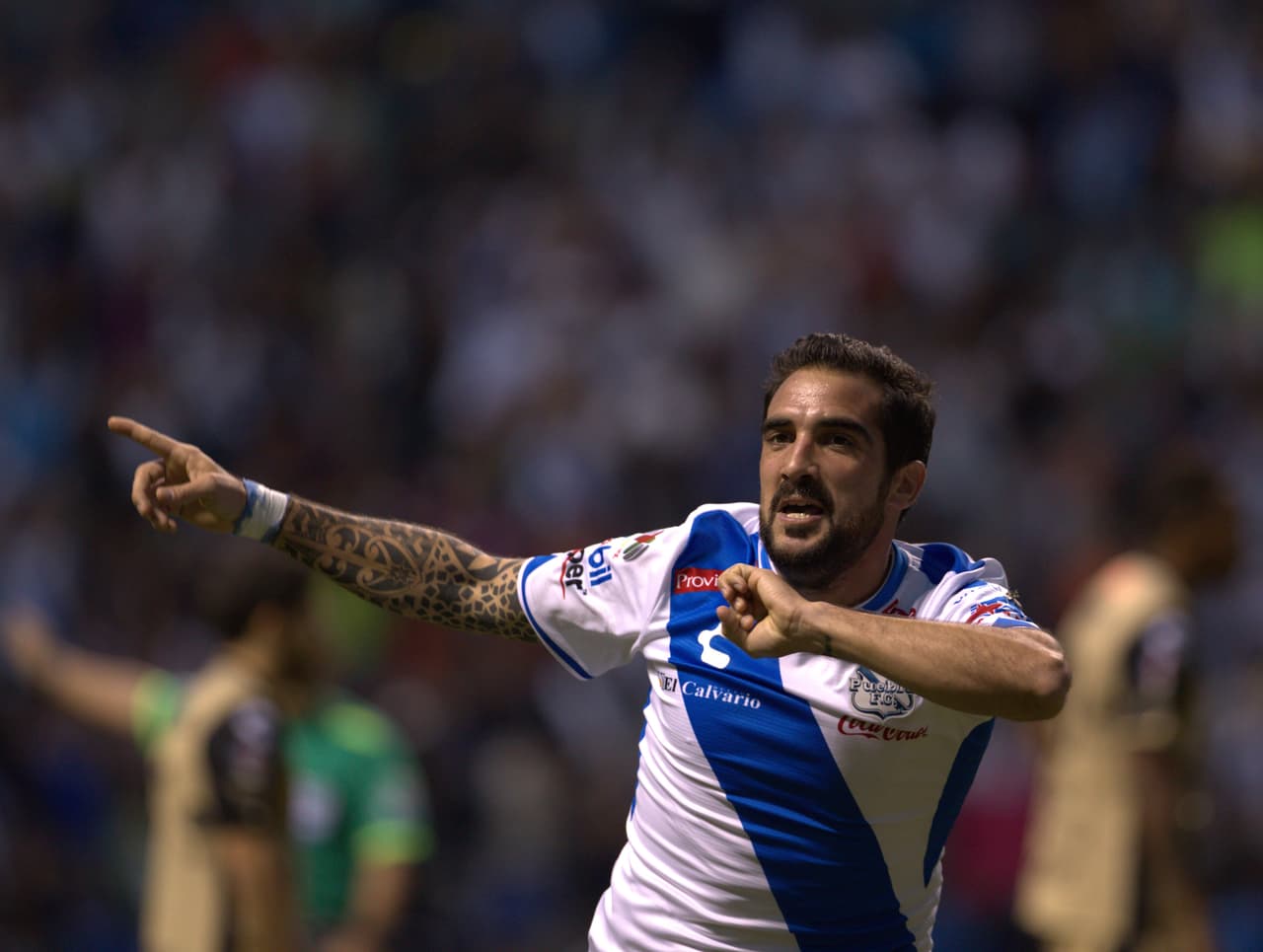 Luego de un año con La Franja, el mediocampista argentino se despidió de Puebla por supuestos problemas con la directiva. Escudero encontró acomodo en el Vasco Da Gama.