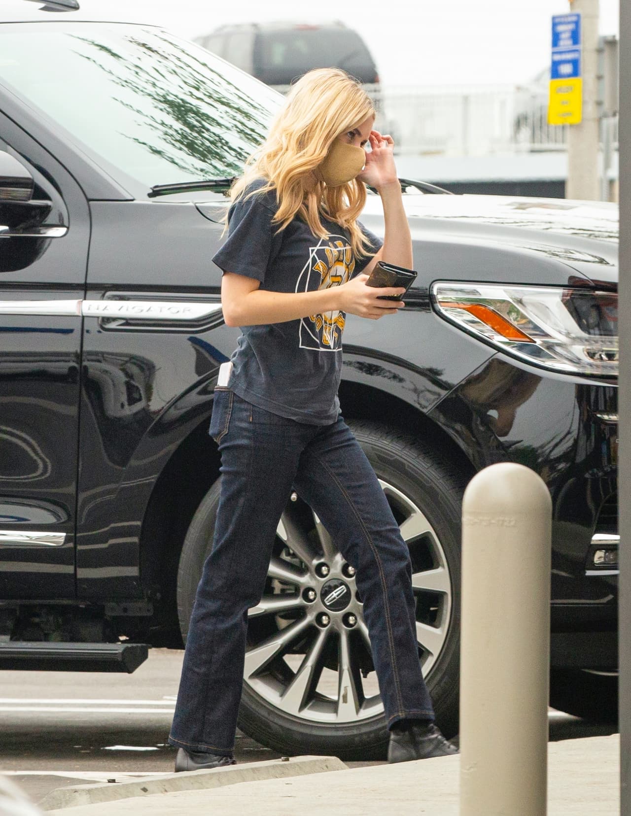 Hasta el momento ninguno de los futuros padres han dado declaraciones sobre el tiempo de gestación que Emma tiene.