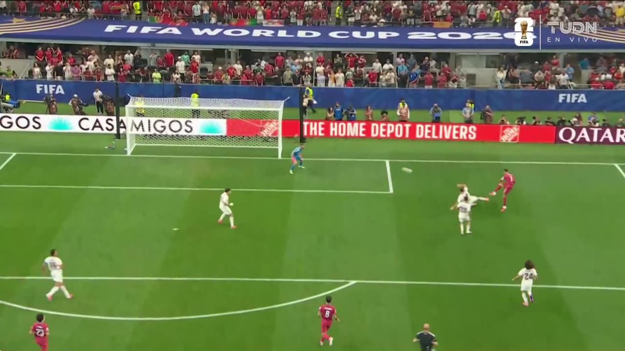 ¡Era el gol de Cristiano! Disparo que detiene Unai Simón