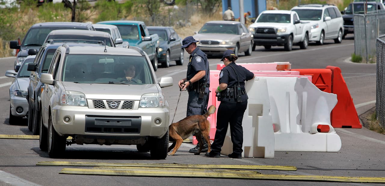 Agentes de CBP salvan la vida a un bebé de dos meses que no respiraba en el cruce de Mariposa