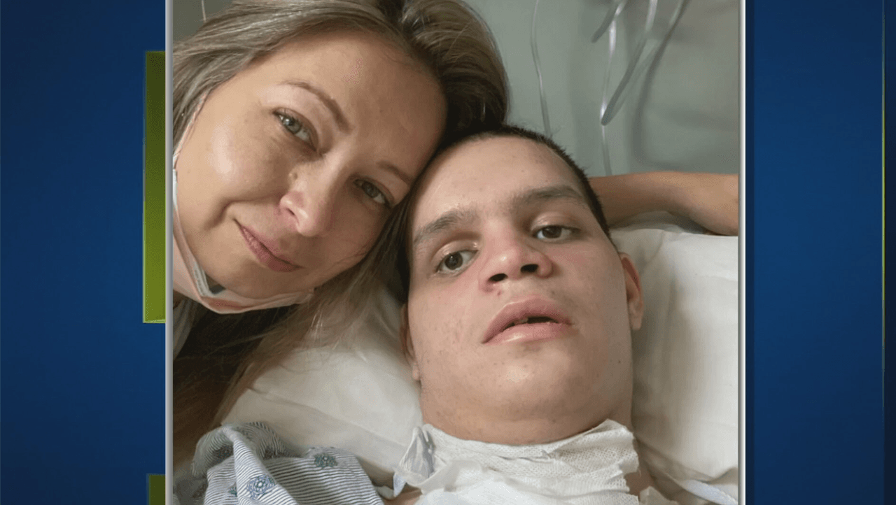 El joven inmigrante venezolano que sobrevivió a un terrible accidente de moto gracias a la perseverancia de su madre
