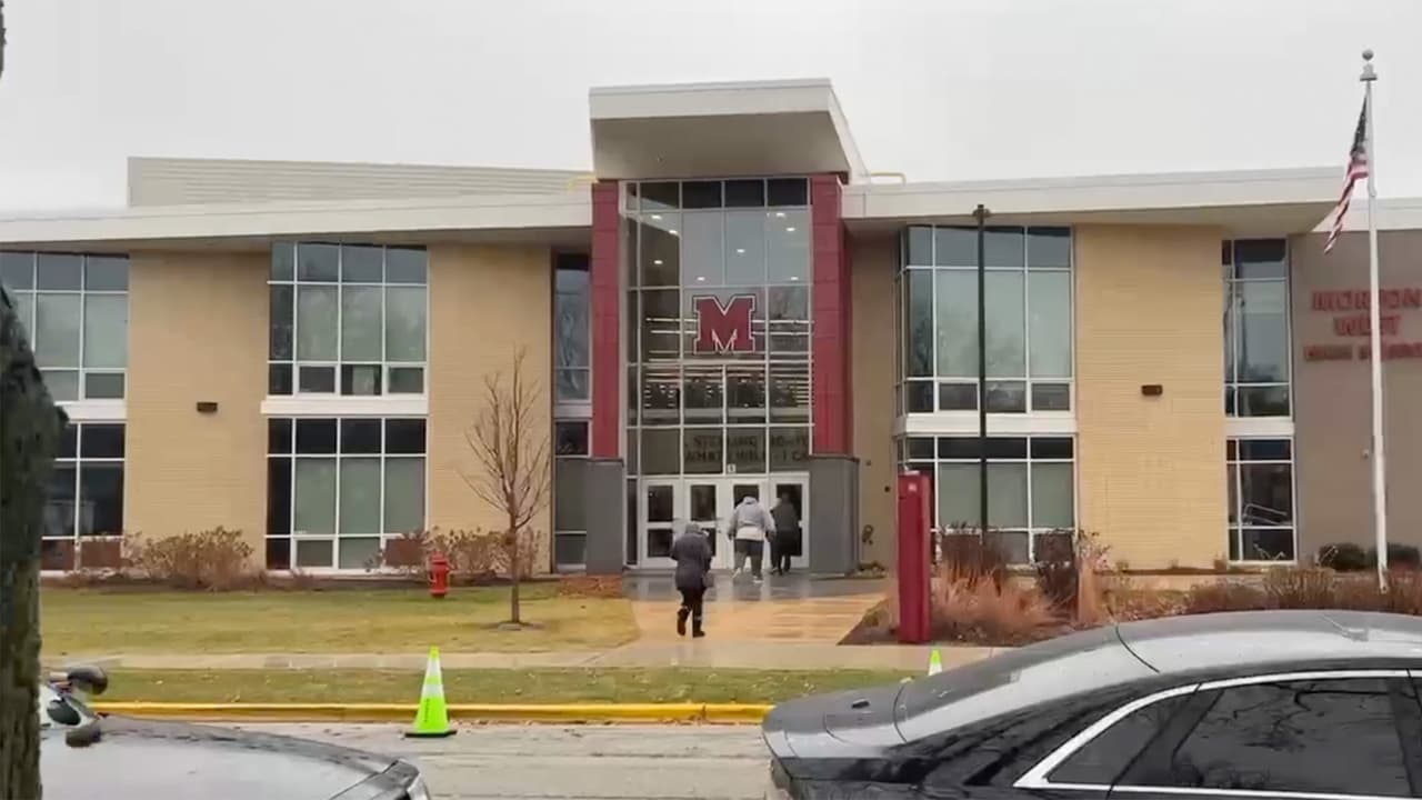 Actualización Morton West High School: Policía de Berwyn recupera un arma de fuego