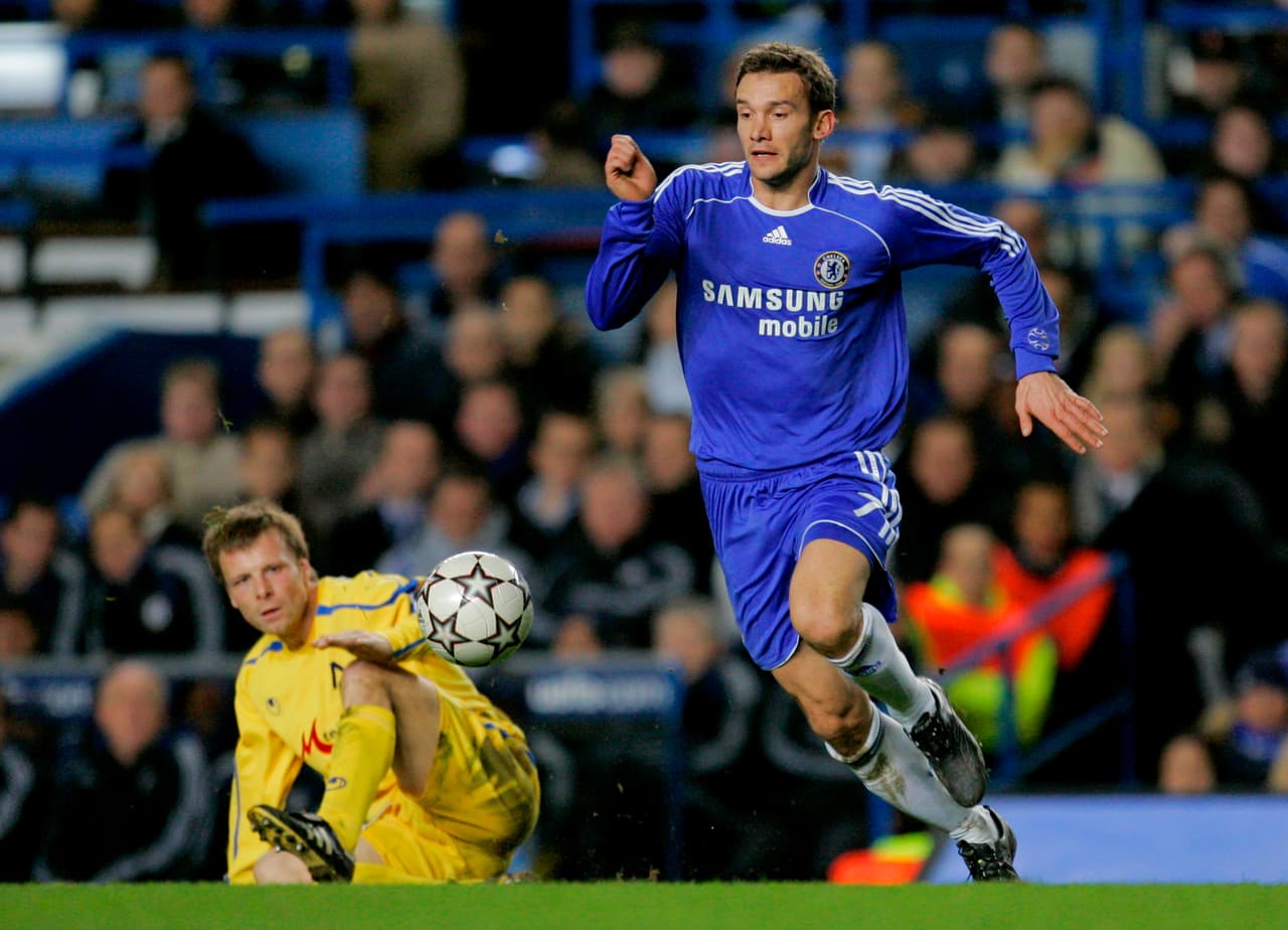 <b>Andriy Shevchenko (2006-2007)</b>
<br>Club de procedencia: AC Milan
<br>Destino: Chelsea
<br>Costo: 43.88 MDE (millones de euros)