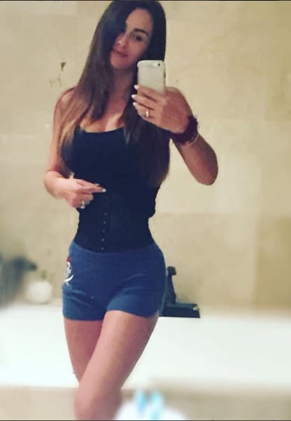 En una ocasión confundió la palabra "tsunami" con "surimi" ...