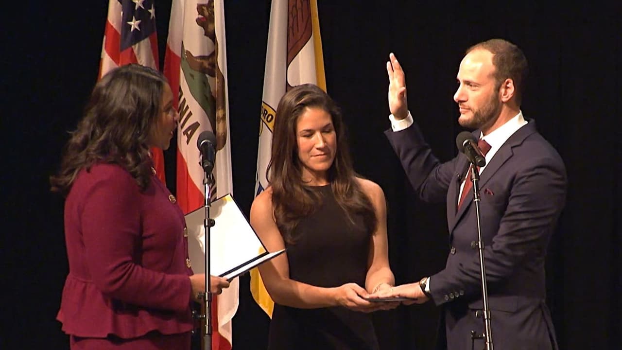 El nuevo fiscal de San Francisco, un progresista que habla español y creció visitando a sus padres en la cárcel