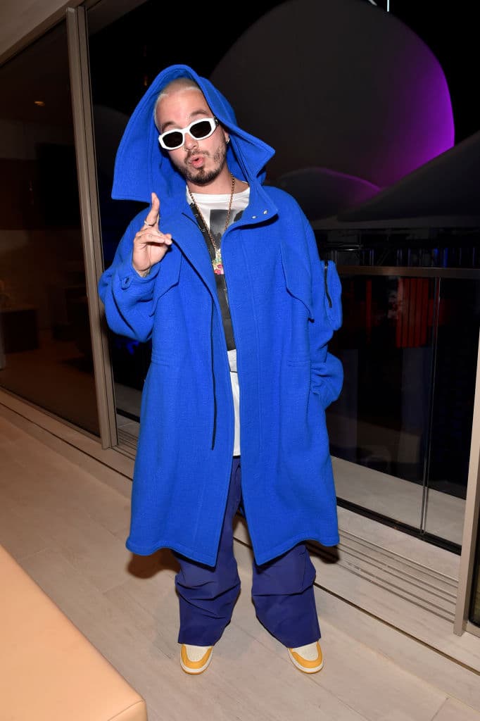 <b>2. Su independencia</b>. Algunos expertos lo han llamado "iconoclasta", es decir, que rechaza todos los modelos establecidos. Eso explicaría su afición a ese estilo desanfadado, que se aparta de cualquier combinación y que tanto lo caracteriza.