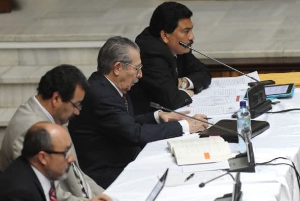 Recordó que pasaron momentos difíciles porque sus hijos estaban muy asustados por la guerra.