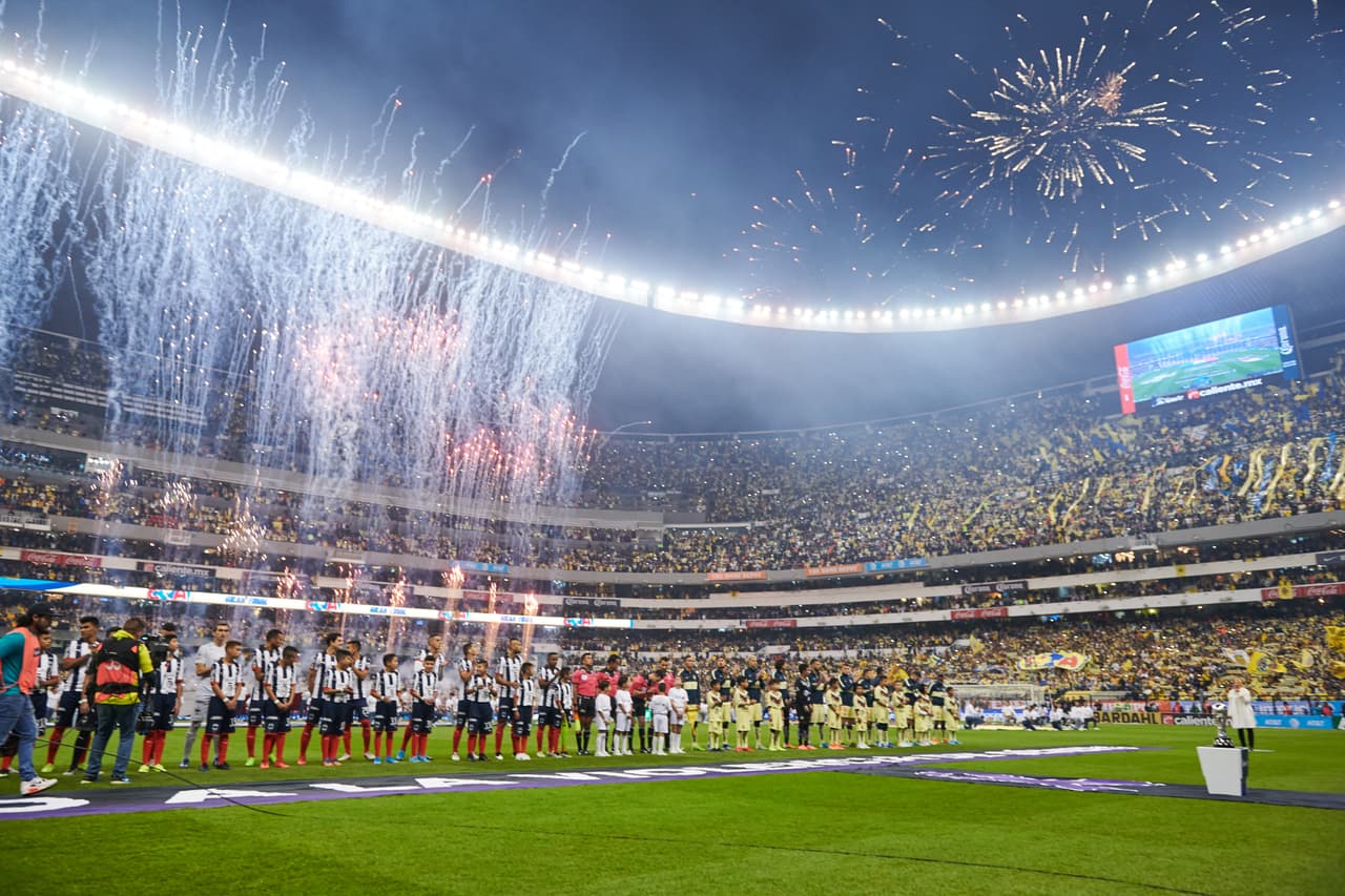 Salen los equipos al campo para buscar el campeonato del Apertura '19.