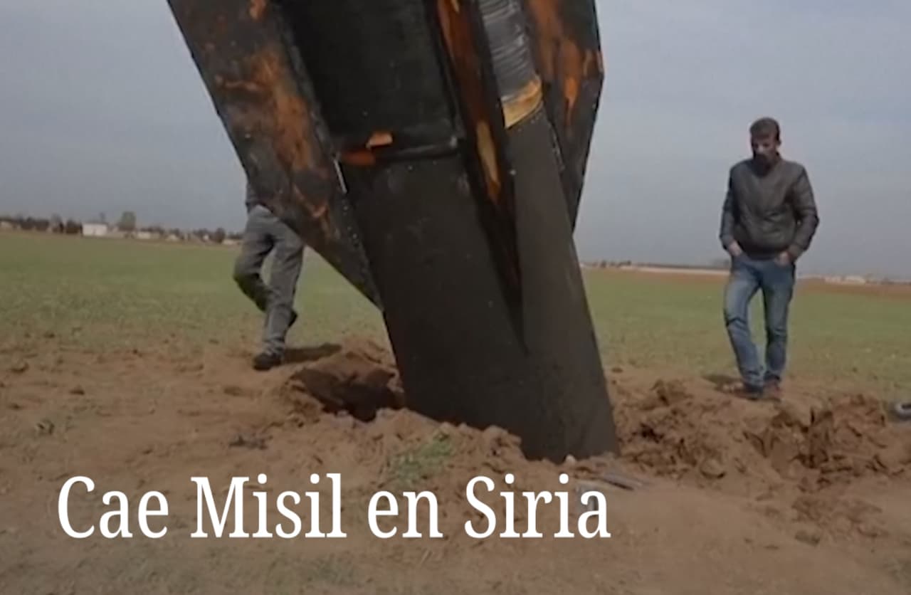 Cae gigantesco misil en Siria. Así se Ve