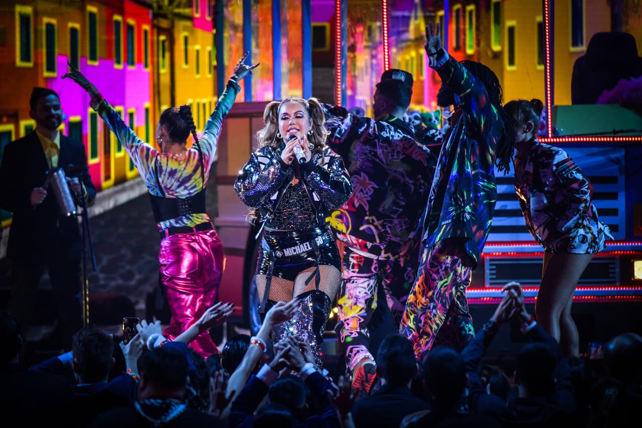 La esposa de Lorenzo Méndez tuvo una presentación especial en esta noche de música latina.