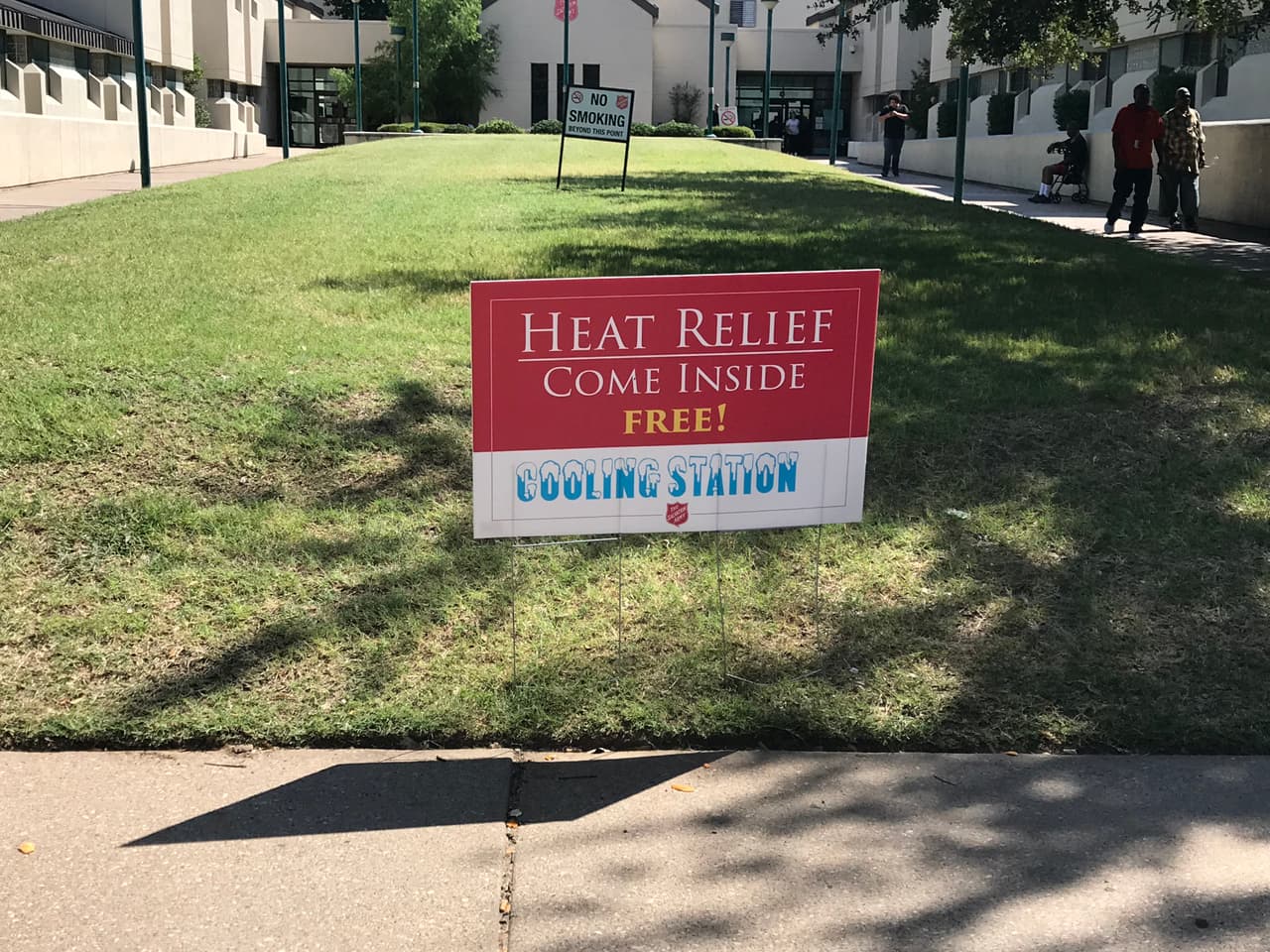 Te explicamos dónde puedes encontrar los centros de enfriamiento en el Metroplex