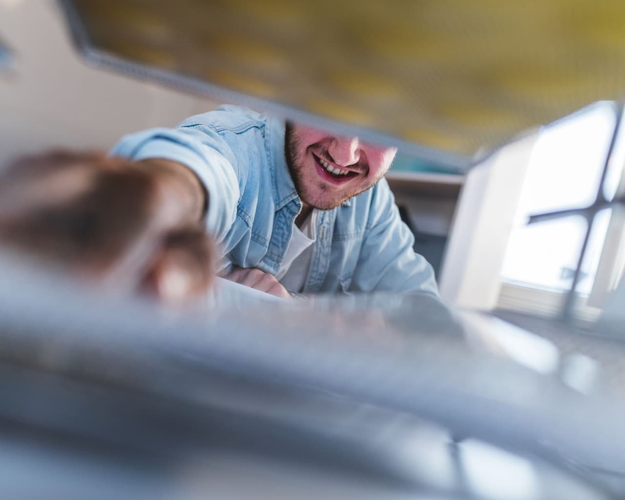 4. Reduce los problemas financieros organizando tus documentos importantes, especialmente aquellos que tienen que ver con tu propiedad y los seguros con los que cuentes.