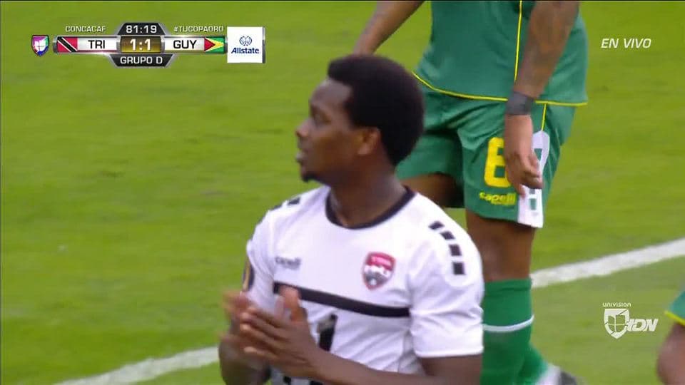 Tiro desviado de Levi García