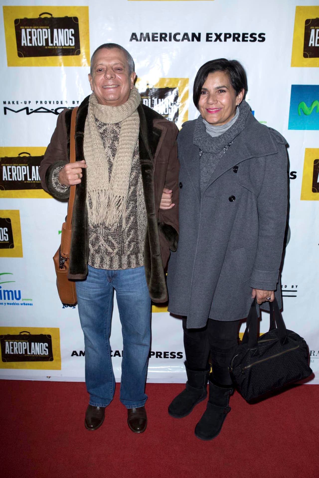 En 2015 el actor publicó en Facebook una selfie junto a su esposa, con la que celebró su 27 aniversario: "Muy agradecidos por la salud, la unión, armonía y la oportunidad que nos da Dios nuestro señor de disfrutar la vida con todos nuestros amores… Gracias!”, escribió.