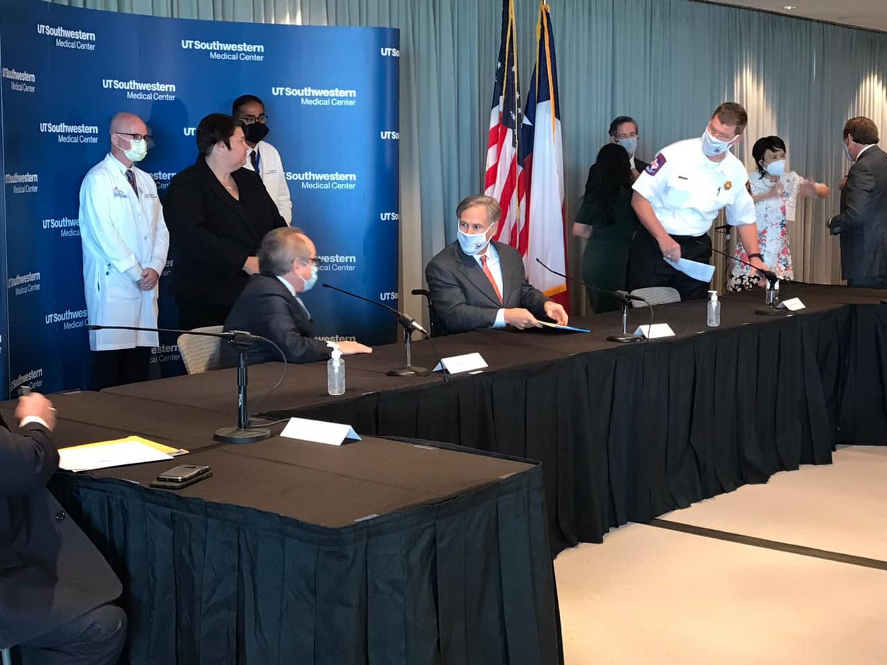 “La vacuna va a ser bien importante para nuestra comunidad latina, para que alguien no vaya al hospital y eso es lo que queremos prevenir” señaló.
<br>