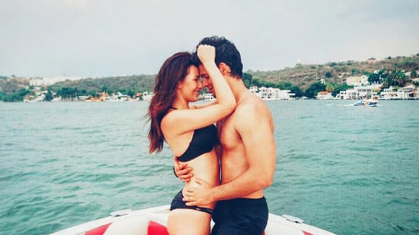 Esta felizmente enamorada de su pareja Emmanuel Palomares, un venezolano que también es actor.