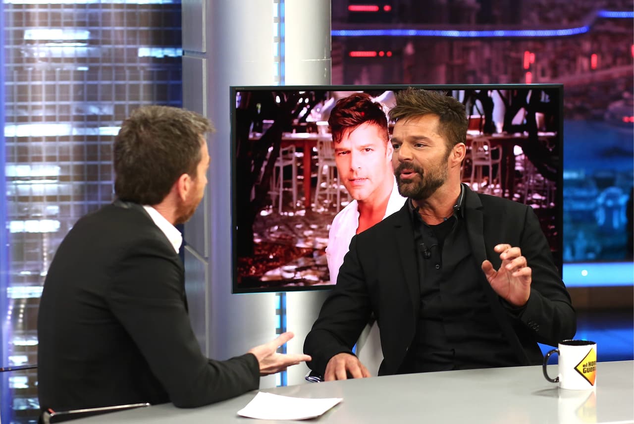 “Me he casado y estoy feliz. No fue en enero, fue un poco antes. Hemos mantenido el secretito bien y me gustó, por aquello de vivir lo nuestro”, explicó Ricky Martin.