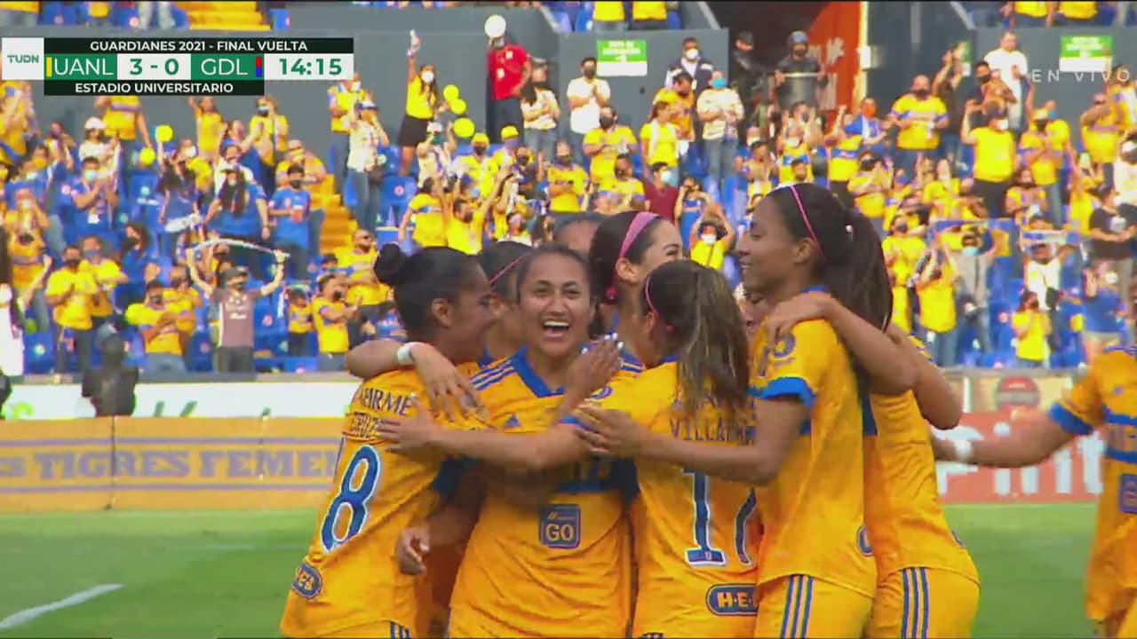 ¡Chivas no meta las manos! Mayor baila a la defensa y marca el 3-0