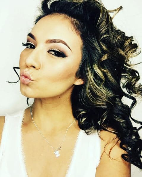 Al igual que Thalía, Lupita ama las selfies, basta con ver su cuenta de Instagram.