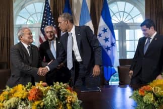 Obama y tres presidentes buscan cómo frenar el flujo migratorio