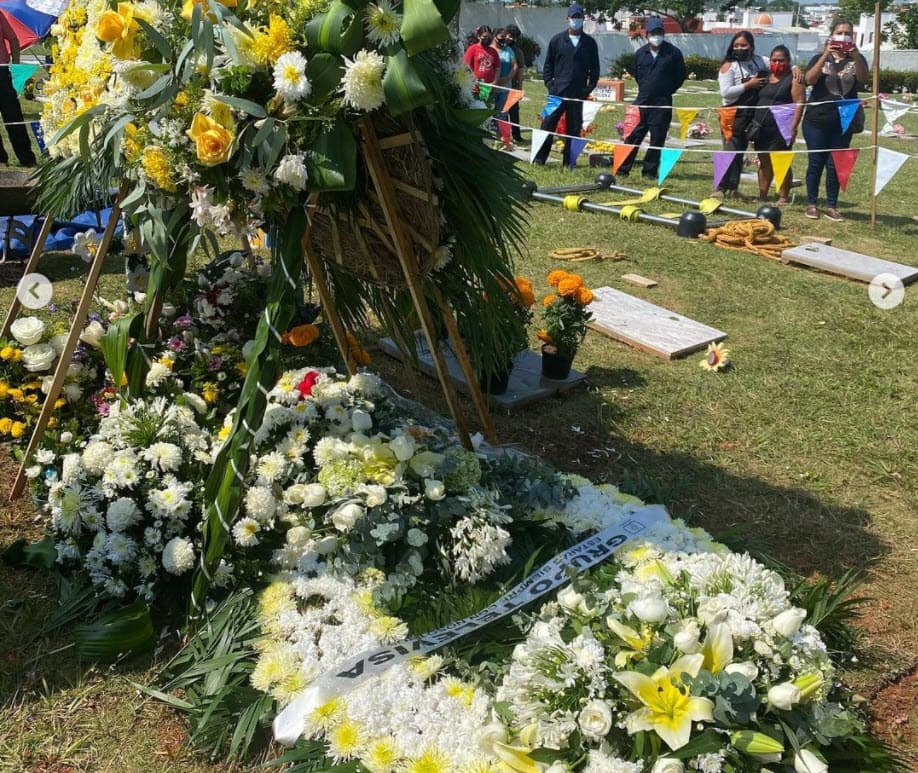 Ante las confusas circunstancias que la familia y fans del actor creen que rodean el caso, ahora Octavio Pérez quiere buscar justicia para que la muerte de su hijo no quede "impune".
<br>