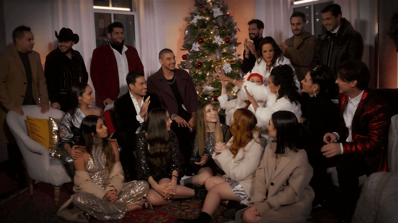 Todas las estrellas reunidas por Univision para Nuestra Navidad compartieron juntos, como toda una familia, este concierto único.