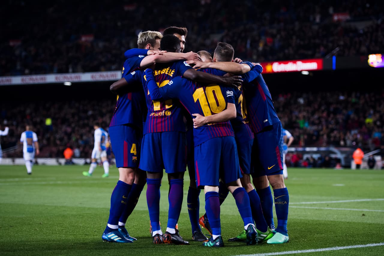 Al minuto 27 Messi cobró de forma perfecta para abrir el marcador.