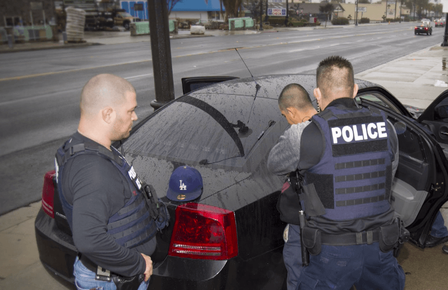 Presentan cargos a presuntos miembros de la MS-13 por conspiración para extorsionar y traficar metanfetaminas en Santa Cruz