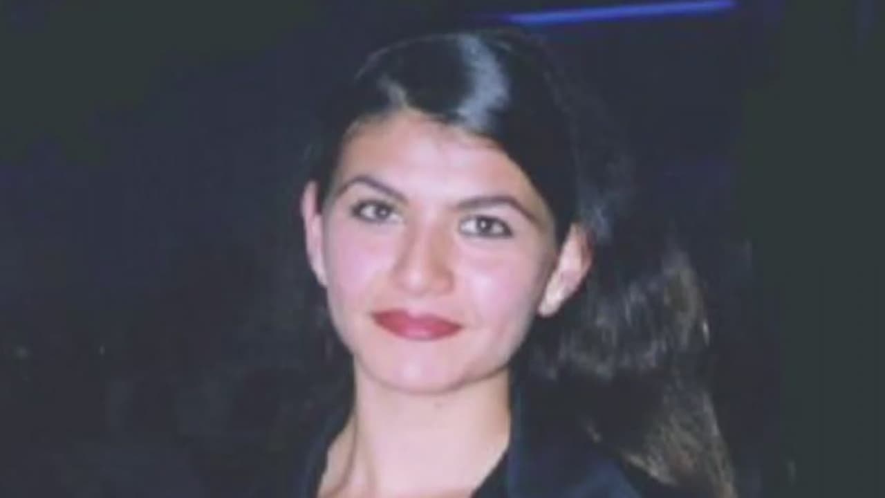 Detectives tras la pista de “testigo misterioso” para resolver el asesinato de una hispana hace 20 años