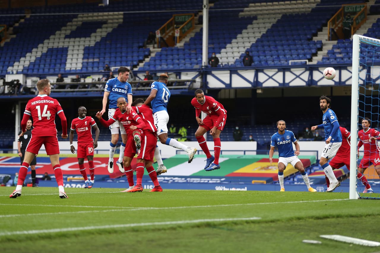 Sadio Mané (3’) abrió el marcador y Michael Keane (19’) empató el marcador. Mohamed Salah (72’) volvió la ventaja a los visitantes, pero Calvert-Lewin (81’) volvió a igualar los cartones. Richarlison (90’) salió expulsado en la recta final y James Rodríguez jugó todo el encuentro.