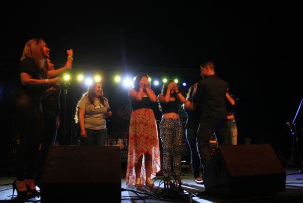 ¡Univisión Arizona sí cumple con su gente! Después de la tormenta, vino un súper concierto con El Dasa y la Arrolladora Banda Limón. Miles de personas bailaron, cantaron y además compartieron con el talento de radio y televisión de Univisión Arizona.